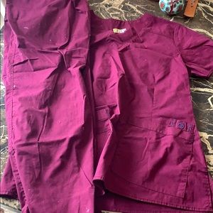 Maroon scrub set